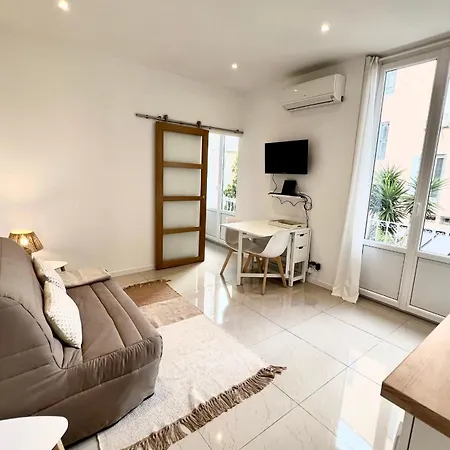 דירה Les Pins Center - 4 People *